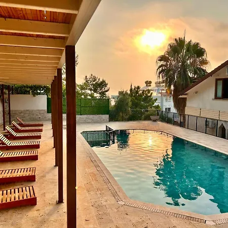 Castello By Mediterra